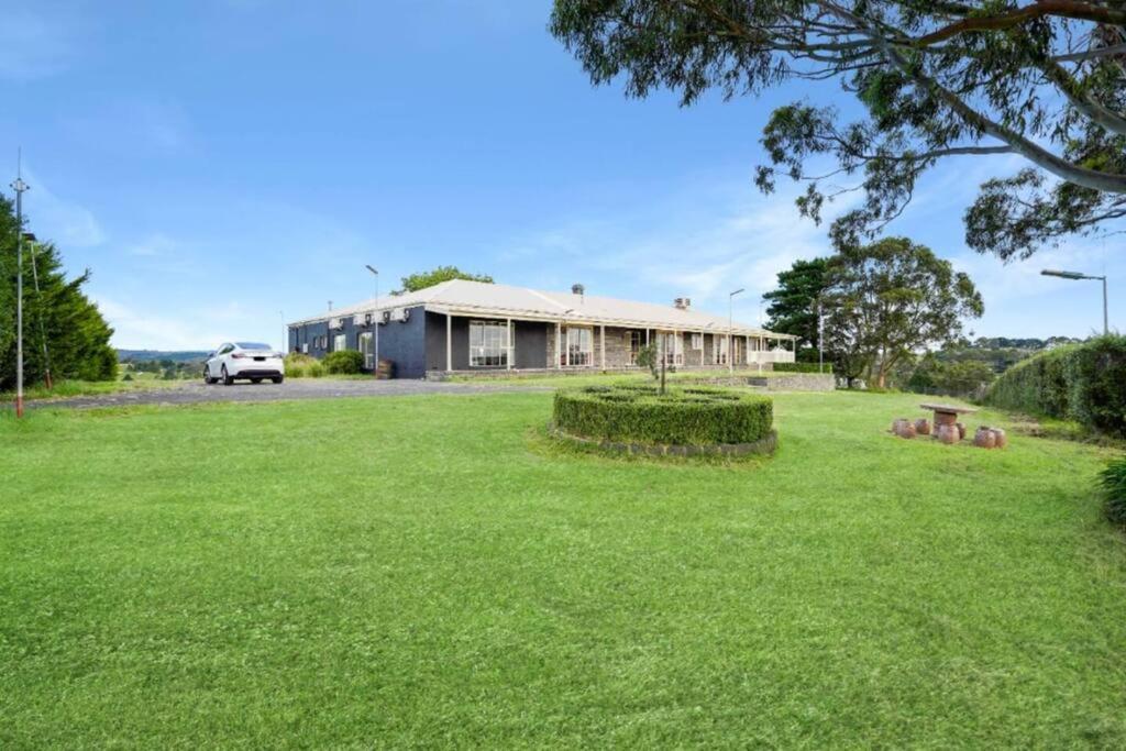 Narre Warren Farm Farm 20 People Villa Belgrave South Екстериор снимка